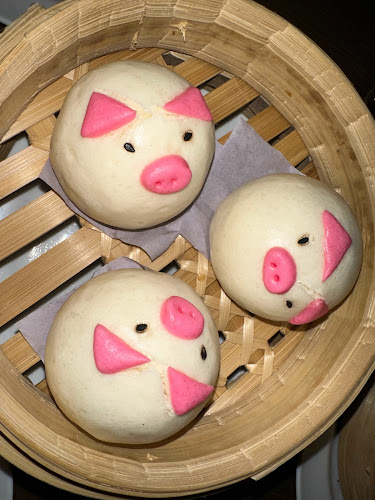 Luxe Bar & Lounge - Kota Jambi