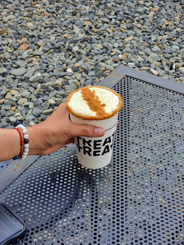 Opinii despre Treat Coffee & Beans în Kota Medan - Gastronomi dan perhotelan