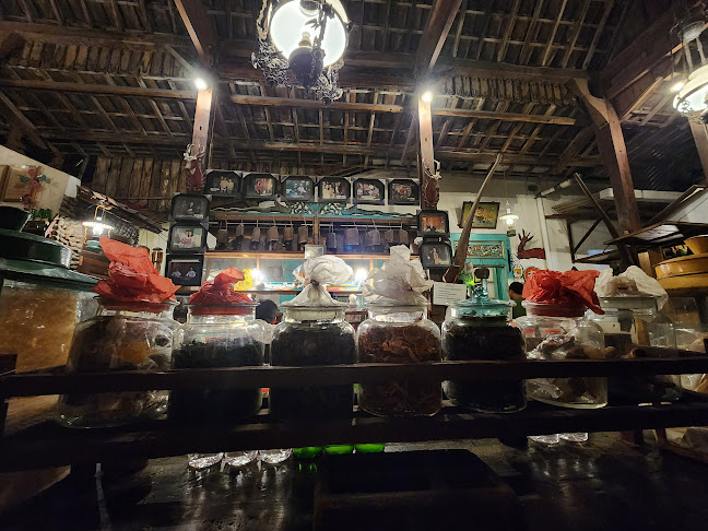 Comentarii opinii despre Wedangan Pendhopo