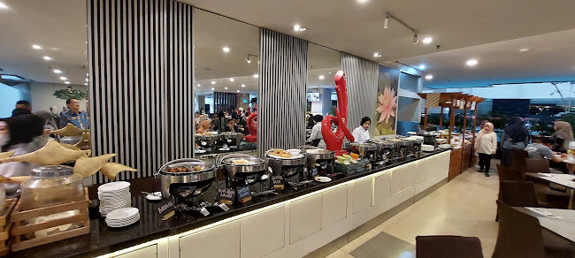 Teratai Restaurant Savana Hotel & Convention