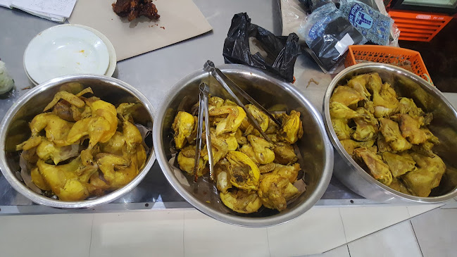 Comentarii opinii despre Warung Makan Ayam Bakar Bu Wati