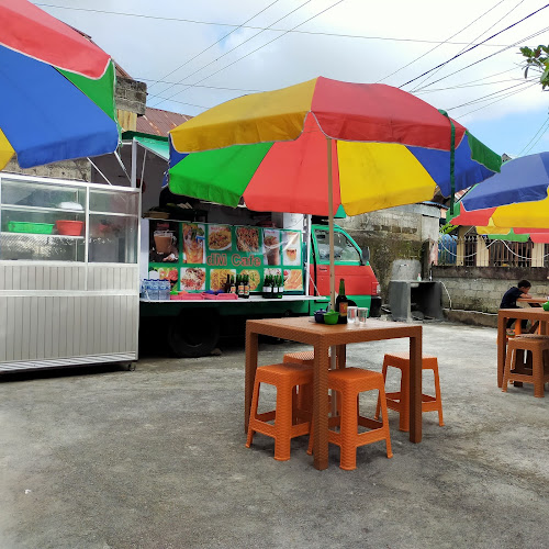 dM Cafe Tomohon