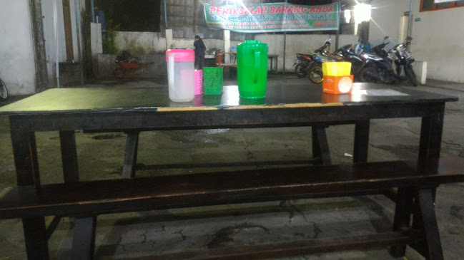 Pujasera Taman Puri - Gastronomi dan perhotelan