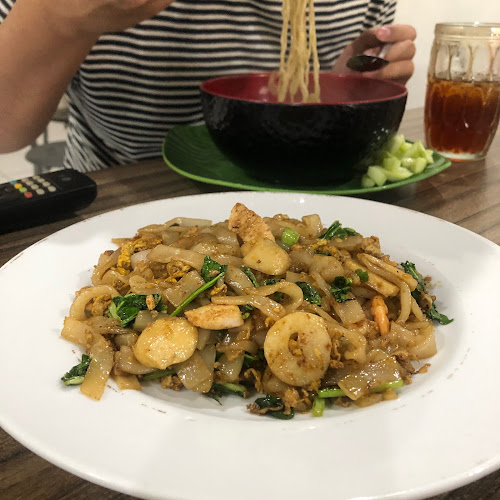 Mie Bandung Sesetan, Cabang Teuku umar - Gastronomi dan perhotelan