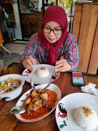 Opinii despre Kedai kavelia în Kota Depok - Gastronomi dan perhotelan