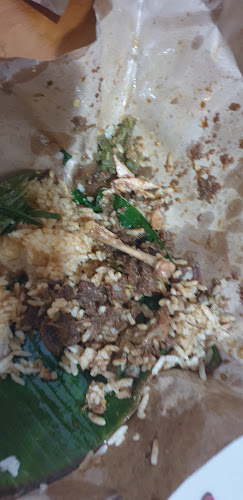 Comentarii opinii despre Rumah Makan Sari Bundo Jaya