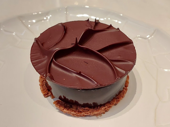 Goolali Gelato Bar & Patisserie