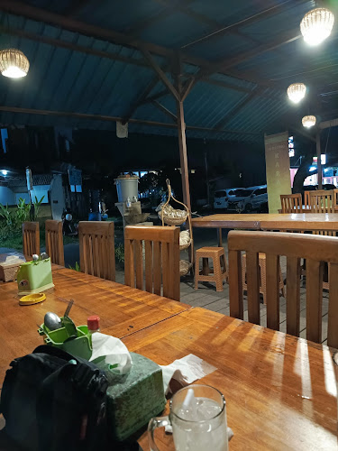 Comentarii opinii despre Warung Karang Seafood