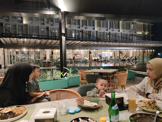 Kecapi Cafe & Resto Samarinda - Gastronomi dan perhotelan