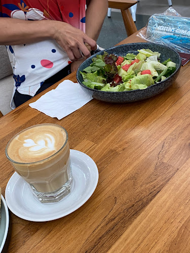 Opinii despre BOJA Eatery & Bar Bandung în Kota Bandung - Gastronomi dan perhotelan