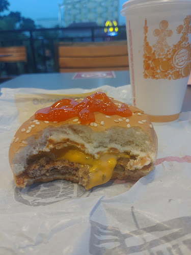 Burger King Pajajaran - Gastronomi dan perhotelan