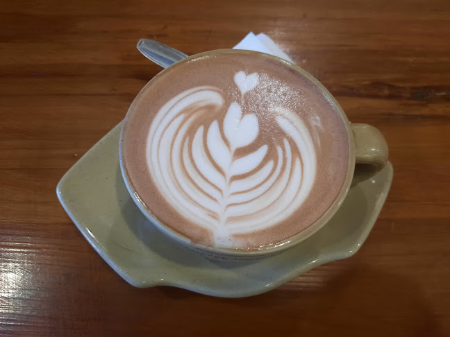 Opinii despre Coffee Toffee Gasibu Surapati în Kota Bandung - Gastronomi dan perhotelan