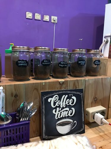 Comentarii opinii despre Photongopi & Mie Ayam Bang Marko