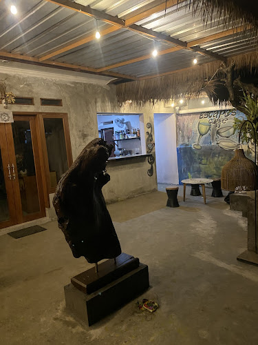 Escapes Coffee Bar & Eatery - Kota Denpasar