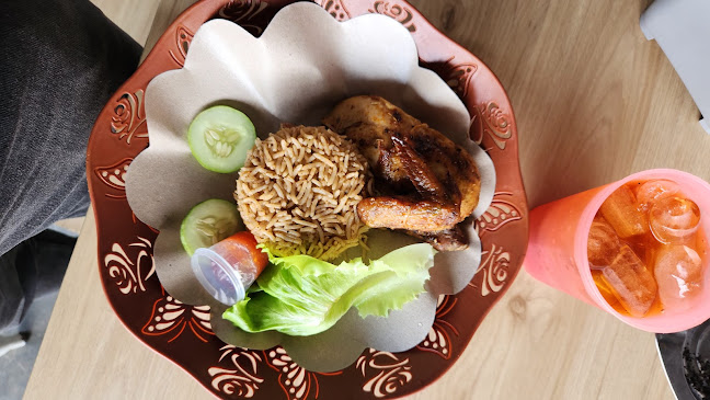 Opinii despre Ayam Guling Enakko Yudanegara Tasik în Kab. Tasikmalaya - Gastronomi dan perhotelan