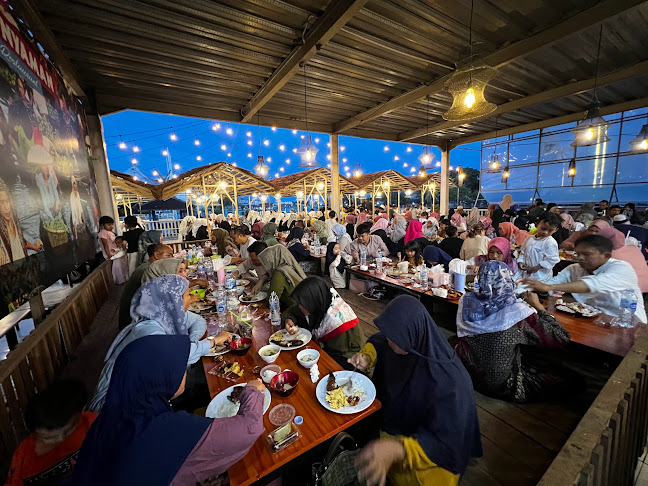 Saraba Nyaman Floating Restaurant - Kota Banjarmasin