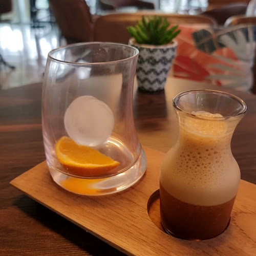 Opinii despre LOII Coffee în Kota Denpasar - Gastronomi dan perhotelan