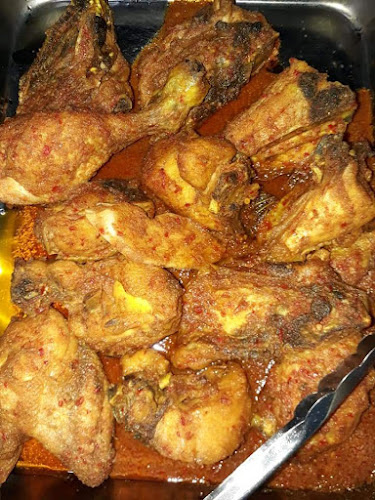 Comentarii opinii despre Warung Makan Putri