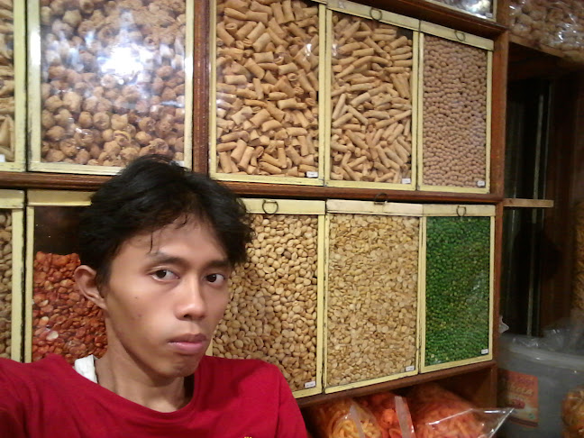 Comentarii opinii despre Chika Cemerlang Dago