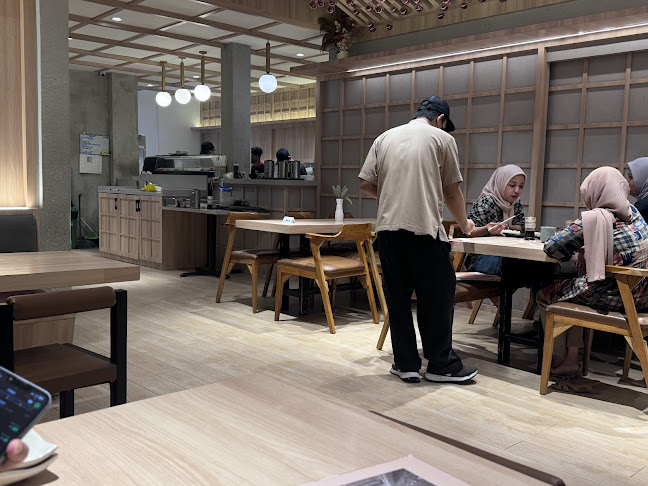 Jl. Muchtar Lutfi No.11, Maloku, Kec. Ujung Pandang, Kota Makassar, Sulawesi Selatan 90115