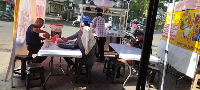 4J48+5X2, Jl. Dipati Ukur, Lebakgede, Kecamatan Coblong, Kota Bandung, Jawa Barat 40132