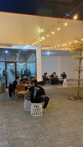 Hay ! Cafe Kopi Depok - Kota Depok