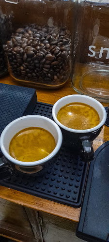 Opinii despre Tepi Gang Coffee în Kab. Tasikmalaya - Gastronomi dan perhotelan