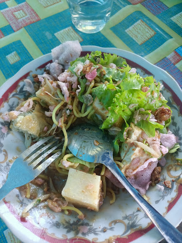 Opinii despre Lotek Uni Eli în Kota Padang - Gastronomi dan perhotelan