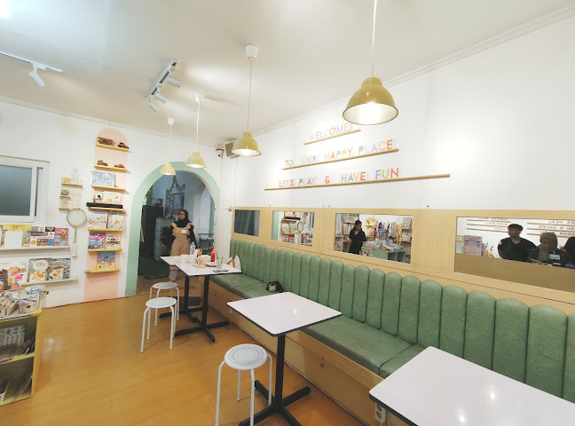 Comentarii opinii despre Wuffyspace Malang