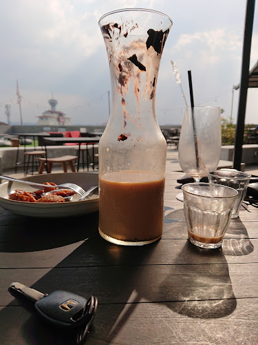 Arah Awan Coffee & Bar