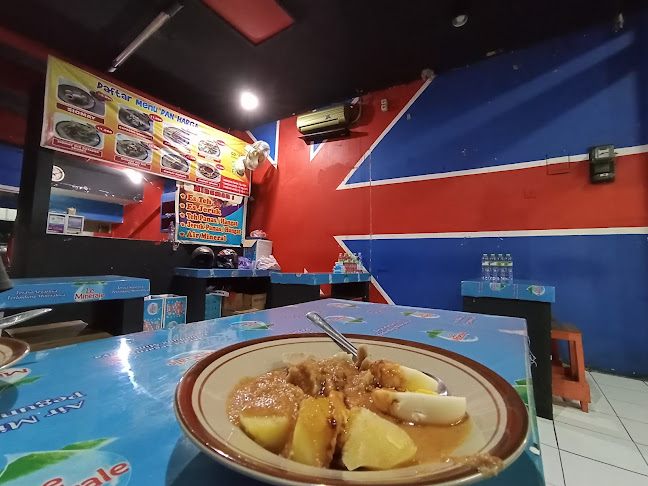 Kios Stadion Wilis, Jl. Parikesit Blok G2, Klegen, Kec. Kartoharjo, Kota Madiun, Jawa Timur 63117