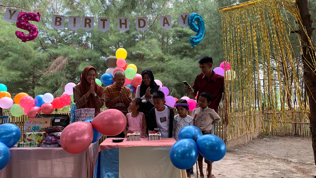 Pantai Cemara Jejer Keyla