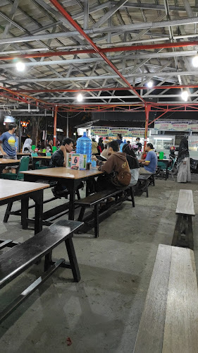 Comentarii opinii despre Pujasera Taman Puri