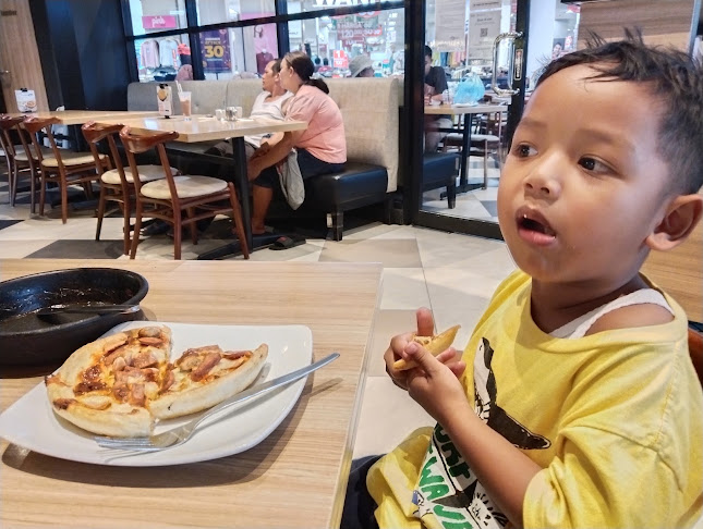 Comentarii opinii despre Pizza Hut Restoran - Ramayana Pematang Siantar