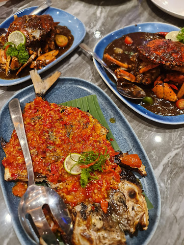 Opinii despre Kurnia Seafood Bandung în Kota Bandung - Gastronomi dan perhotelan