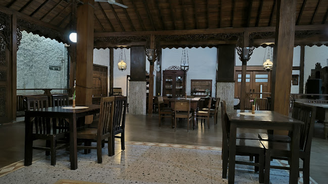 Jl. Jenderal Sudirman No.169, Kebulen, Kec. Pekalongan Bar., Kota Pekalongan, Jawa Tengah 51112