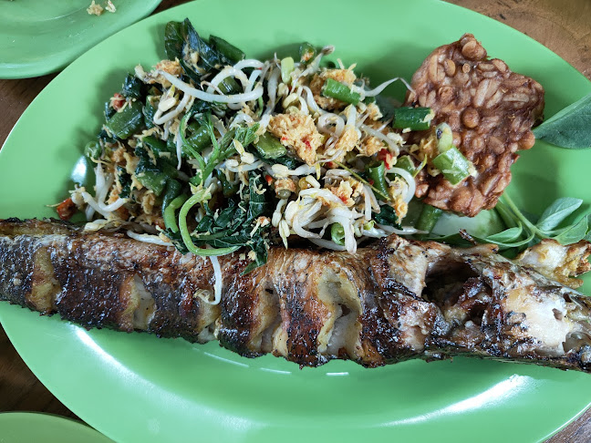 Rumah Makan Pondok Garuda - Gastronomi dan perhotelan