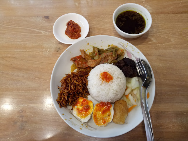 MAMA Toko Kue dan Es Krim - Gastronomi dan perhotelan