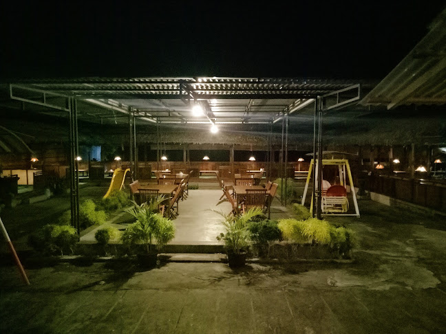 President Lesehan 1 - Gastronomi dan perhotelan