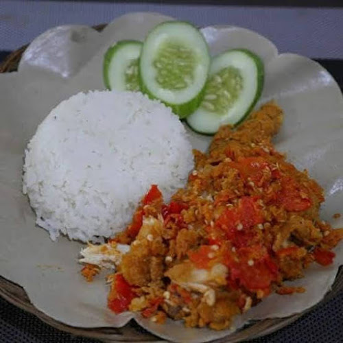 WARUNG MAKAN AYAM GEPREK AA