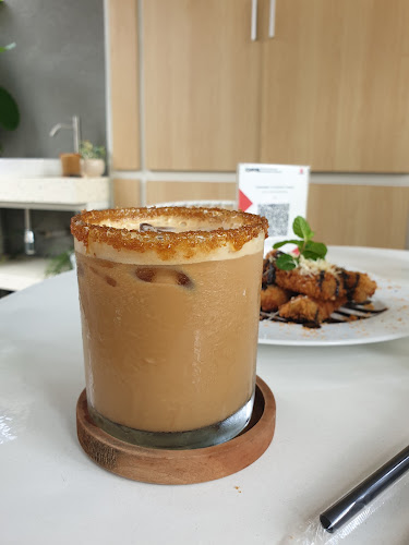 Tjimanoek Koffie & Meals (Koffie, Meals, Billiard & Breakfast)