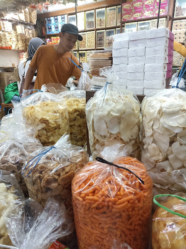 Opinii despre SIMANALAGI KOSAMBI BANDUNG în Kota Bandung - Gastronomi dan perhotelan