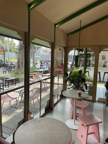 Opinii despre Cincau Station Gwalk Citraland în Surabaya - Gastronomi dan perhotelan
