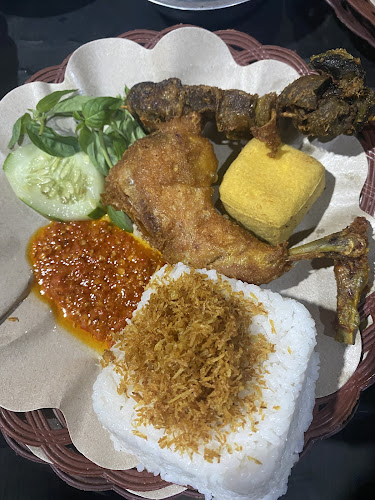 Pecel Lele Persaudaraan