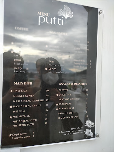 Opinii despre Putti în Kota Bandar Lampung - Gastronomi dan perhotelan