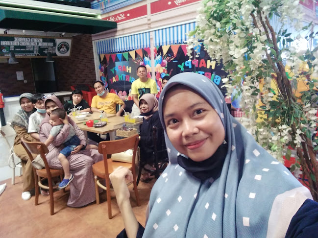 39P4+XW8 Transmart, Ulak Karang Sel., Kec. Padang Utara, Kota Padang, Sumatera Barat 25173