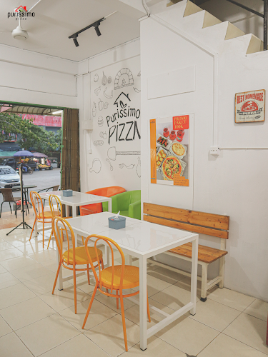 Pizza Purissimo , Botania - Gastronomi dan perhotelan