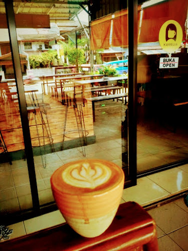 Kedai kavelia - Gastronomi dan perhotelan