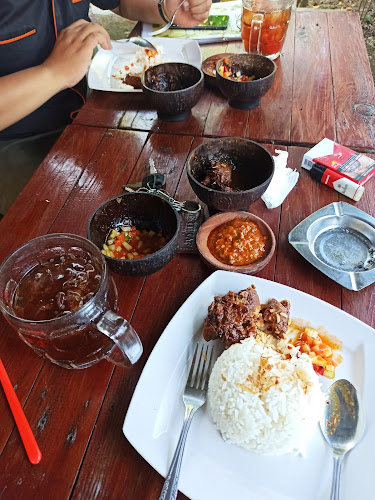 Dapur Mama Dju - Gastronomi dan perhotelan