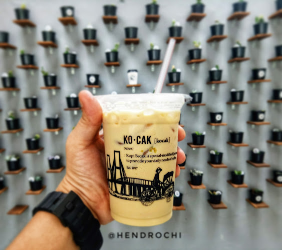 Opinii despre Kopi Becak în Surabaya - Gastronomi dan perhotelan